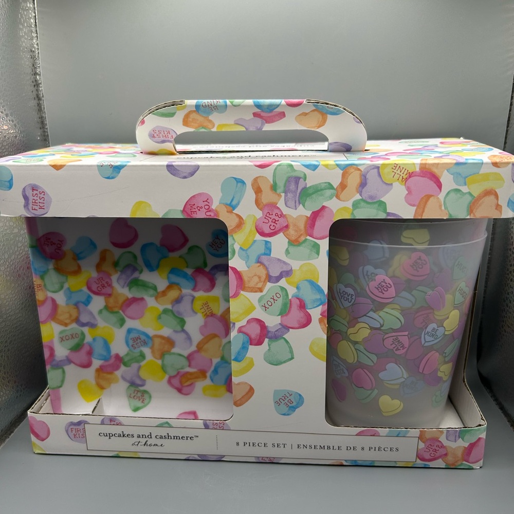 Cupcakes And Cashmere Conversation Hearts 8 Piece Plates And Cups Set NEW